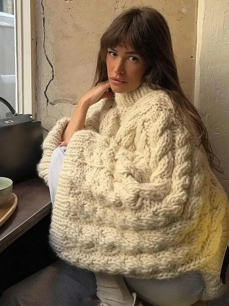 Hunter - Scandinavian style oversized knit