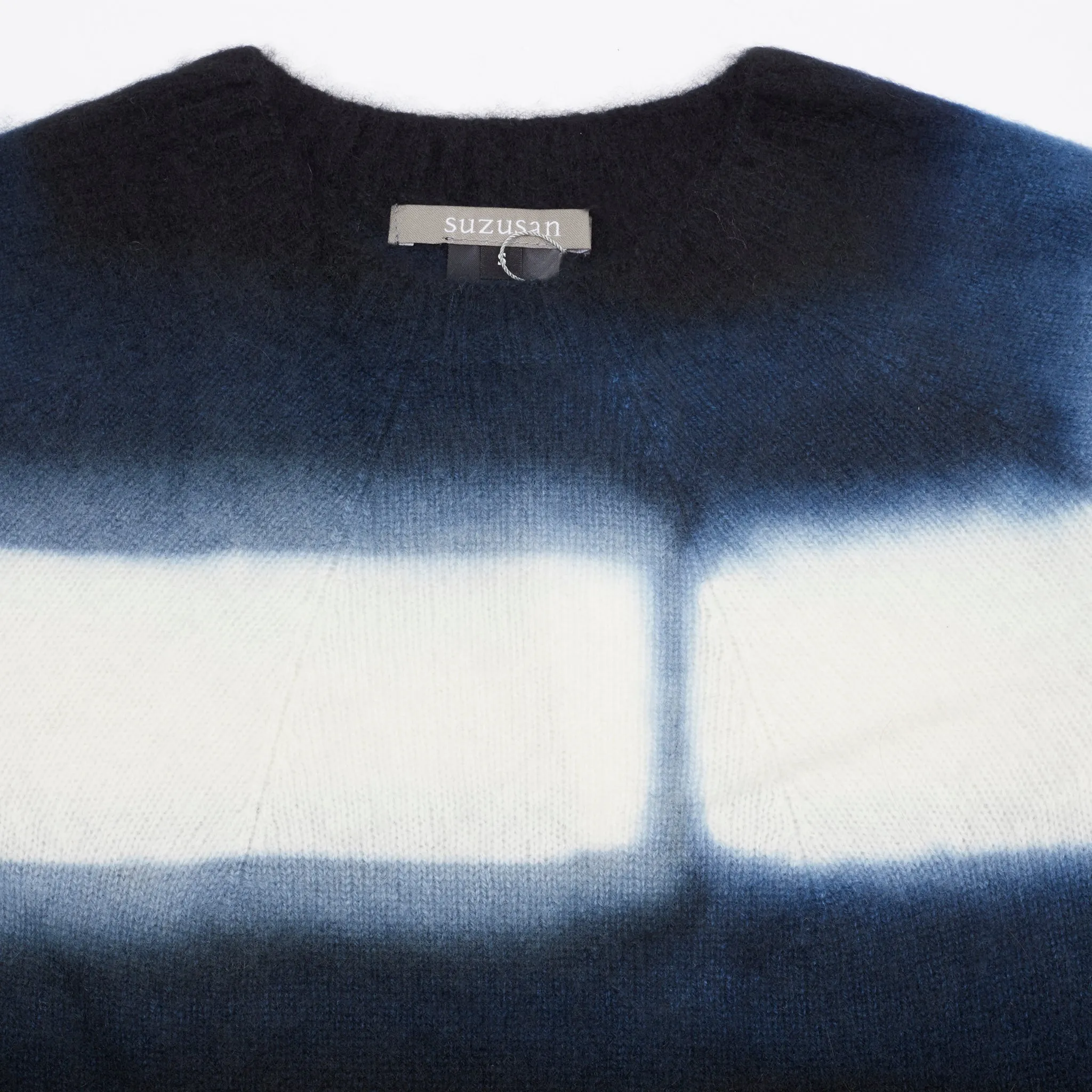 Suzusan Itajime Shibori Seamless Short Pullover in Fog Black / Natural White